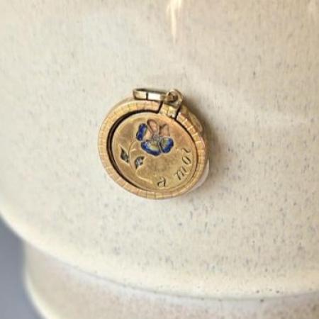 Schaumgold Medaillon Vergissmeinnicht