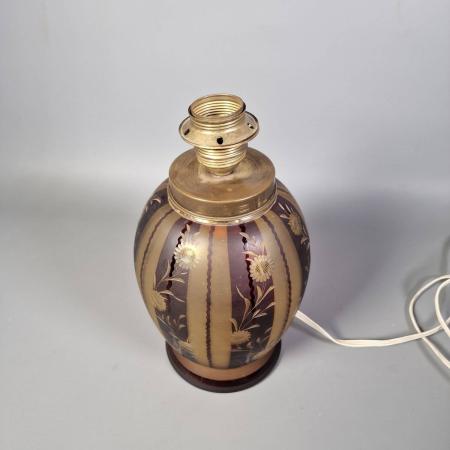 Antike Tischlampe - Überfanglas um 1920 - Geschliffenes Kristall - burgunder rot - Innenbeleuchtung