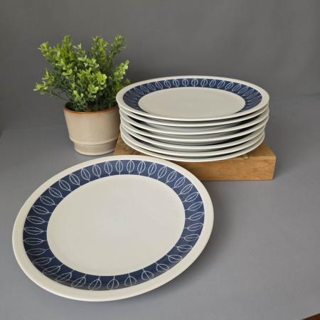 Set aus 8 flachen Speisetellern, Arzberg Form 2050
