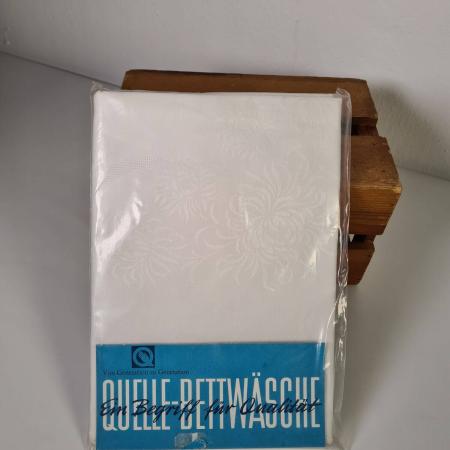 Zwei Kissenbezüge -Weiß mit Blumenmuster - Quelle Bettwäsche - 50er Jahre ovp