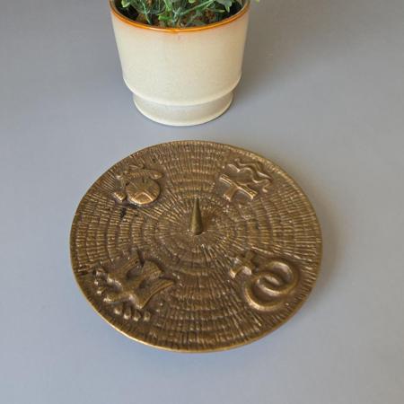 Runder Kerzenständer aus Messing - sakral