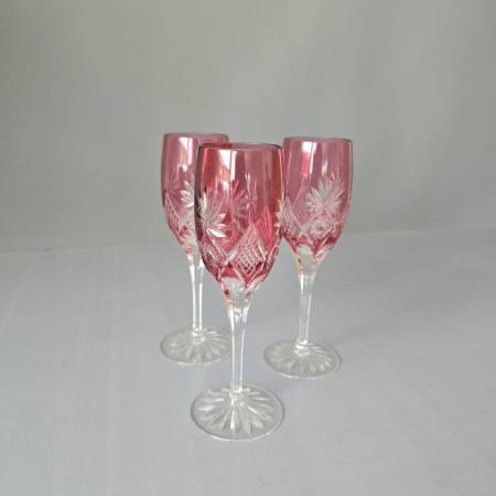 3 Kristall Weingläser rot, Überfangglas, Stielgläser