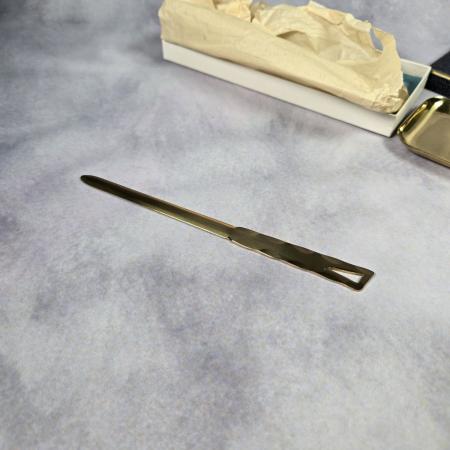 Messing Brieföffner mit Stiftablage VEB Baumschmuck Klingenthal