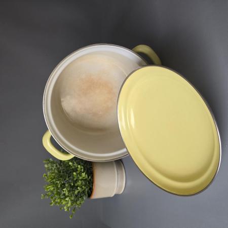 Großer Kochtopf aus den 1950er Jahren, gelb