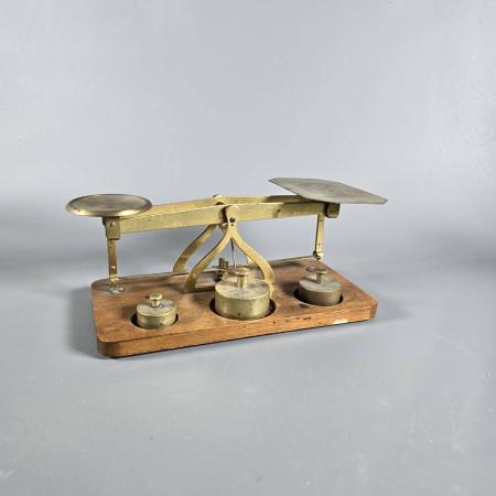 Alte Tischwaage - Postwaage