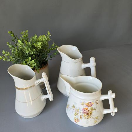 Set antike Milchkännchen mit Spargelgriff