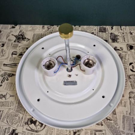 Große Deckenleuchte Glashütte Limburg - Plissiertes Opalglas mit Messing - 40cm Durchmesser