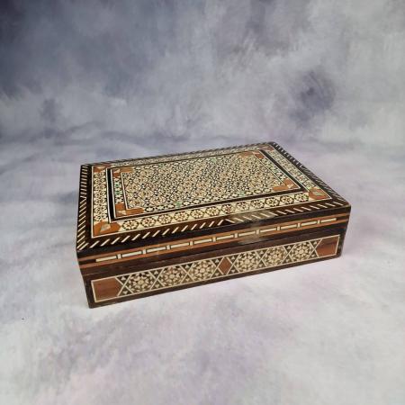 Holz Dose im orientalischen Stil mit Intarsien