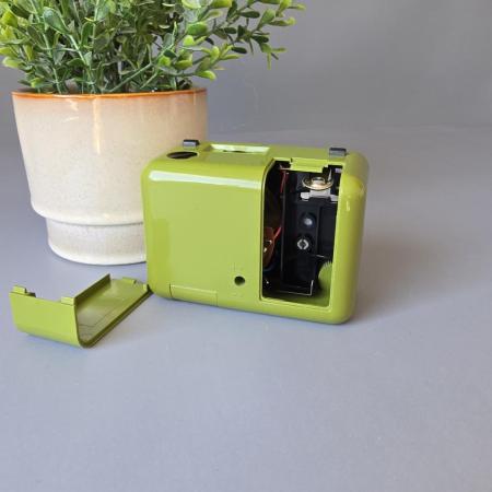 Wecker - Kienzle Portable in grün aus 70er Jahren
