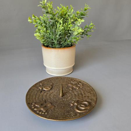 Runder Kerzenständer aus Messing - sakral